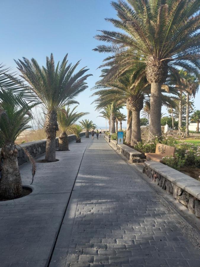Playa Del Ingles Vitamine D Garantie San Bartolome Bagian luar foto